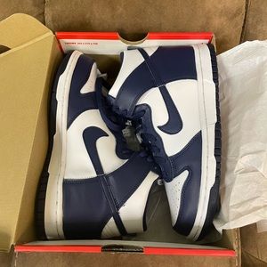 New in box Nike dunk high (gs)